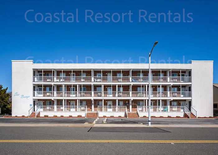 Ferienhaus Sea Breeze - Beautiful Canal Views From Cozy 2 Bedroom Condo!